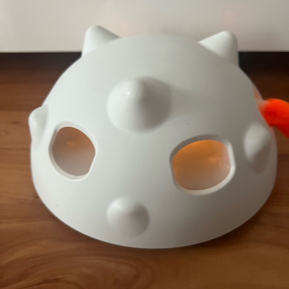 360°Self Rolling Feather Robotic Cat Toy for Indoor Cats - Picture 7 of 8